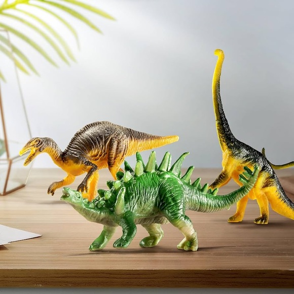 Jumbo glow in the dark dinosaur filled eggs with realistic Dino figurines (NWT) - Picture 6 of 6